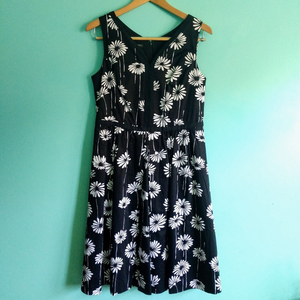 ❇👗NWOT TALBOTS PETITES floral dress
